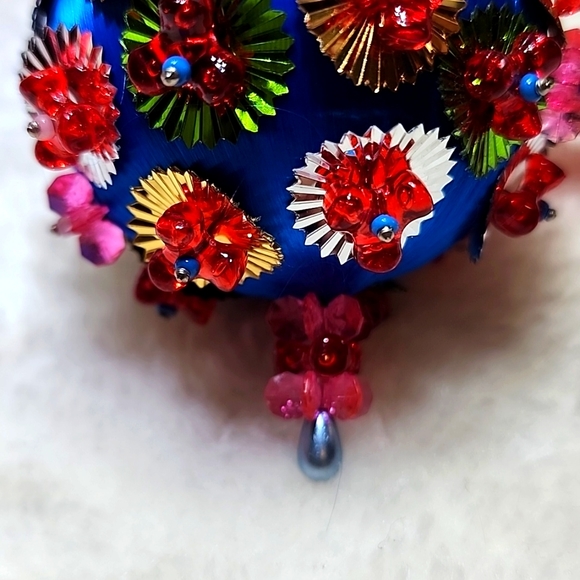 Vintage 60's Push Pin Christmas Ornament - Picture 8 of 9